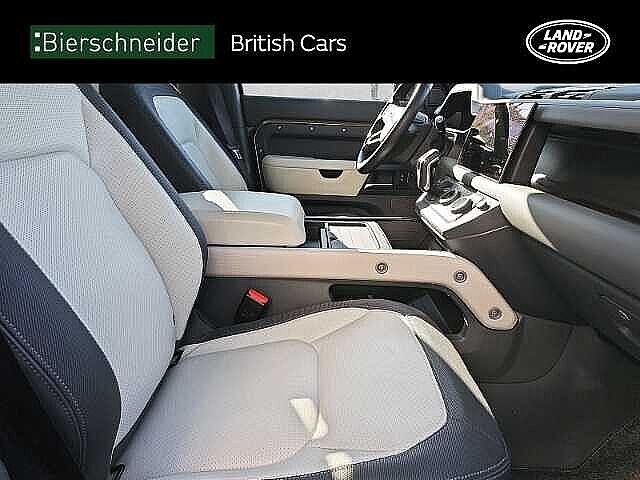 Land Rover Defender 110 Dynamic HSE
