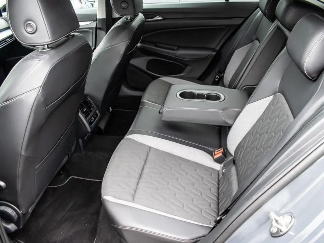 Volkswagen Golf DSG Life Variant