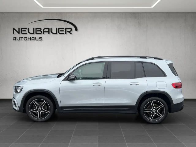 Mercedes-Benz GLB 200 4MATIC AMG Line GLB 200 d