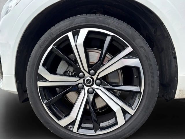 Volvo XC60 Dark Plus