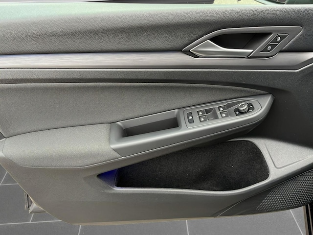 Volkswagen Golf 2.0 TDI DSG Golf VIII Style