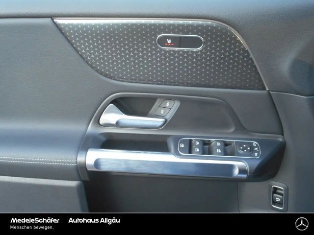 Mercedes-Benz EQB 300 4MATIC Progressive