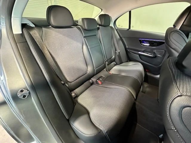 Mercedes-Benz C 300 4MATIC AVANTGARDE Sedan