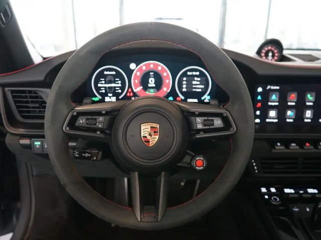 Porsche 992 Cabrio Carrera GTS