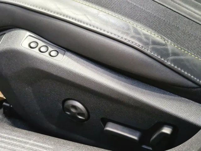 Peugeot 508 EAT8 Hybrid