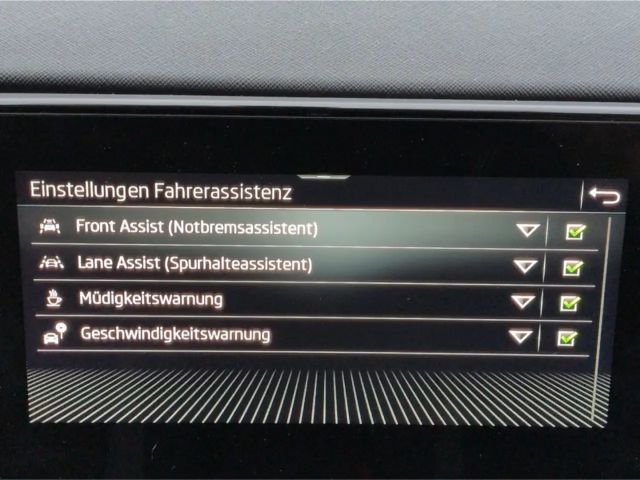 Skoda Kamiq Essence TSI*DSG LED SHZ Tempo digCockp PDC