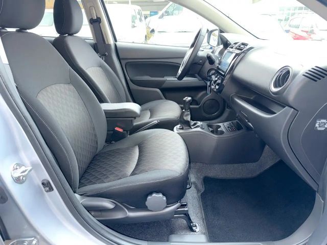 Mitsubishi Space Star Star