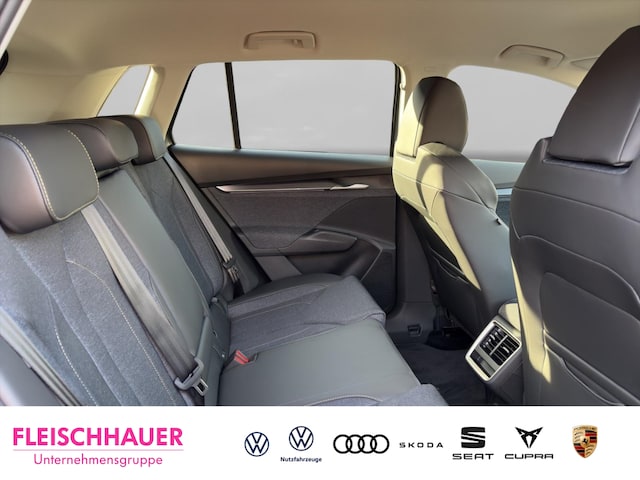 Skoda Elroq Loft 60 LED DAB Navi Rückfahrkam. ACC PDCv+h Klima Temp