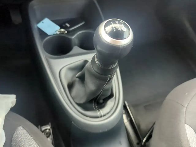 Toyota Aygo 1.0 VVT-i Hatchback Play