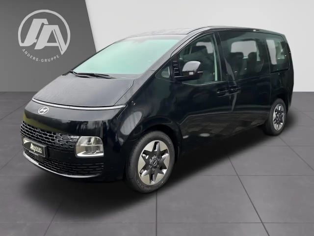 Hyundai Staria Trend