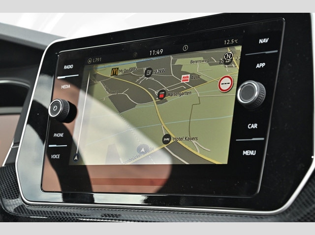 Volkswagen T-Cross 1.0 TSI DSG R-Line