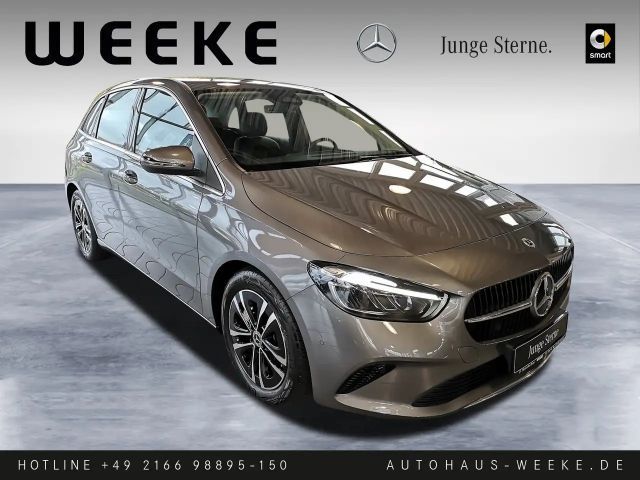 Mercedes-Benz B 180 Progressive Sedan