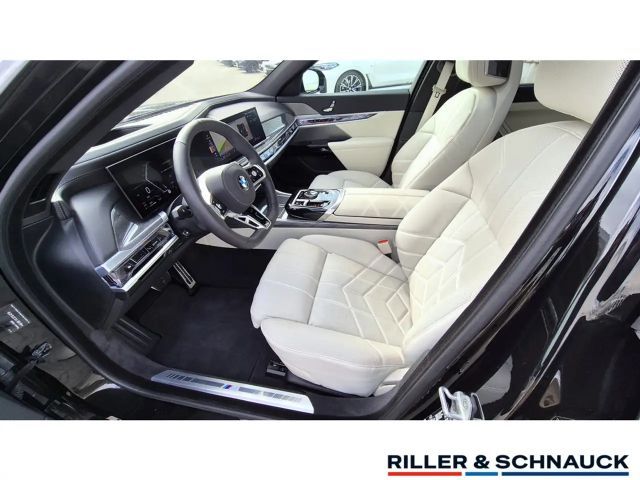 BMW 740 740d 740e M-Sport Sedan xDrive