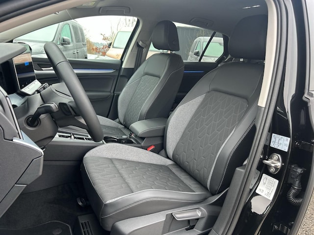 Volkswagen Golf 1.5 eTSI