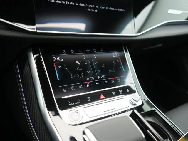 Audi Q8 Business S-Line