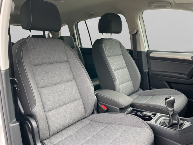 Volkswagen Touran 1.5 TSI R-Line