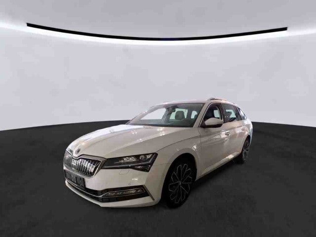 Skoda Superb Combi iV