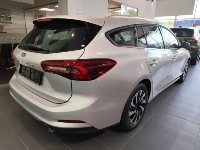 Ford Focus Titanium Wagon