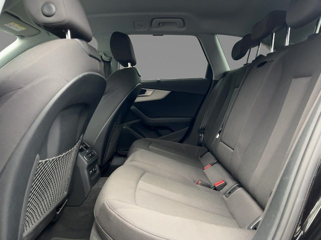 Audi A4 40 TFSI Avant S-Tronic