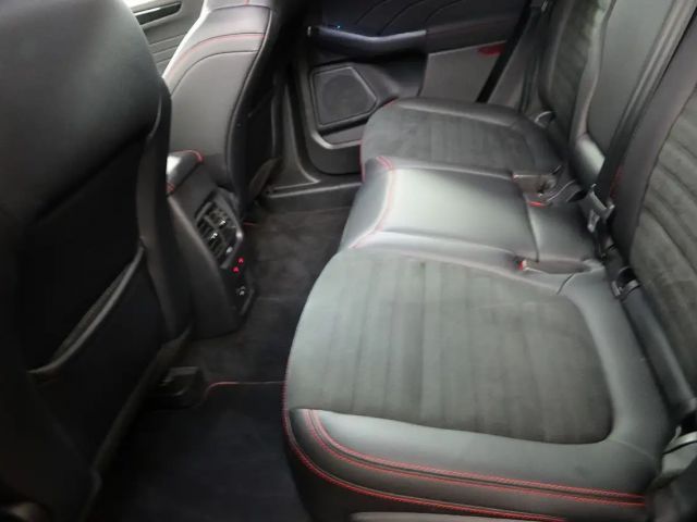 Ford Kuga Plug in Hybrid ST Line X