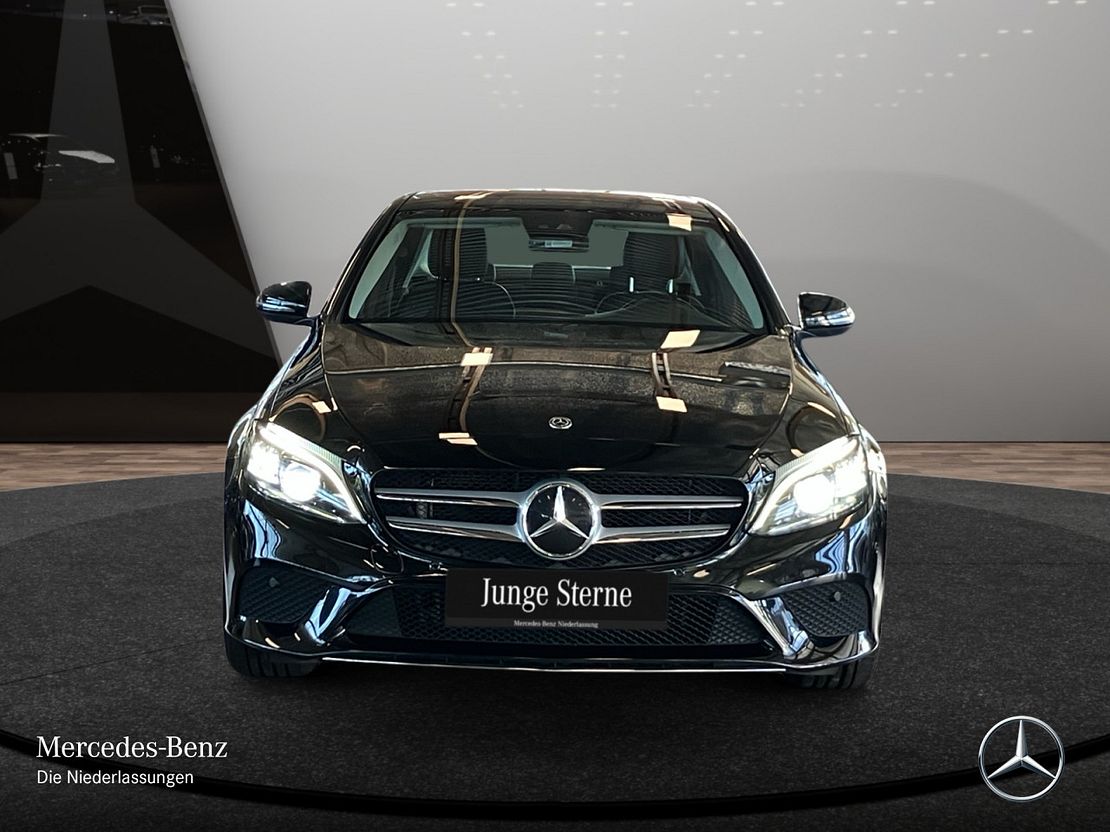 Mercedes-Benz C 300 Sedan