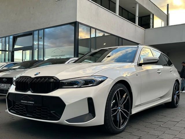 BMW 330 330d M-Sport Touring xDrive