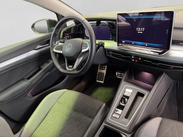 Volkswagen Golf 1.5 eTSI DSG