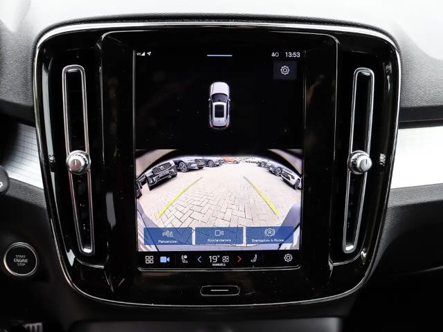 Volvo XC40 Dark Plus