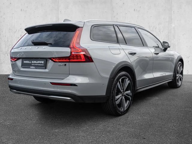 Volvo V60 Cross Country AWD Plus