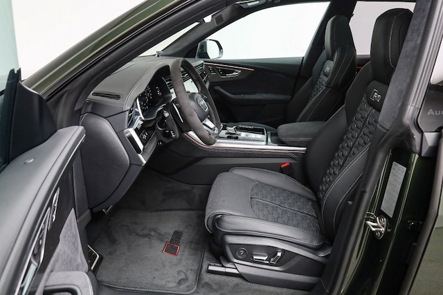 Audi RS Q8 Performance Quattro