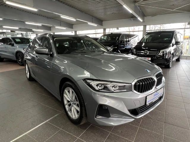 BMW 320 320d Touring xDrive