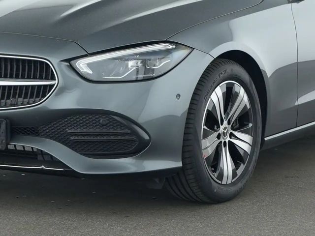 Mercedes-Benz C 200 AVANTGARDE Sedan