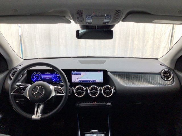 Mercedes-Benz EQA 300 4MATIC