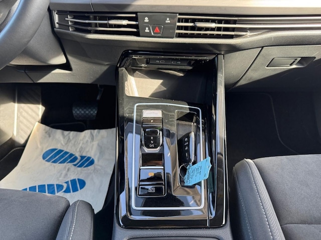 Volkswagen Golf 1.5 eTSI Golf VIII Style