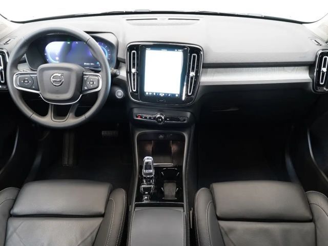 Volvo XC40 Dark Plus