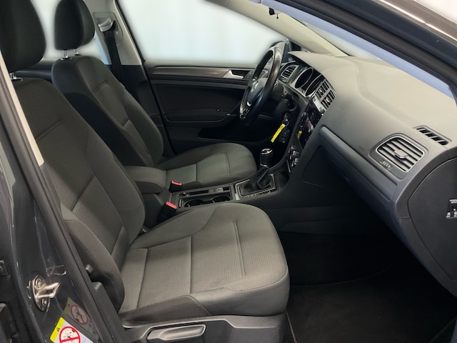 Volkswagen Golf 1.0 TSI Golf VII Variant