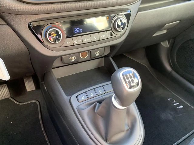 Hyundai i10 1.0T-GDI Virtual+Winterpaket+Kamera+CarPlay