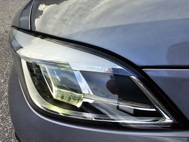 BMW 120 120d Sedan xDrive