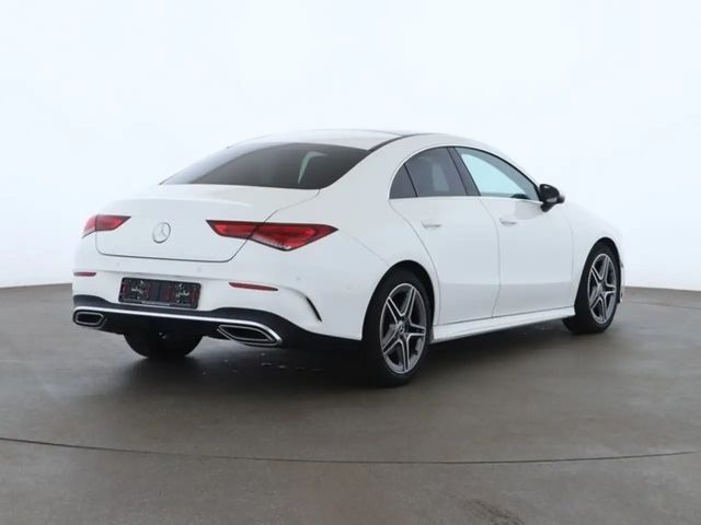 Mercedes-Benz CLA 200 AMG Line Coupé
