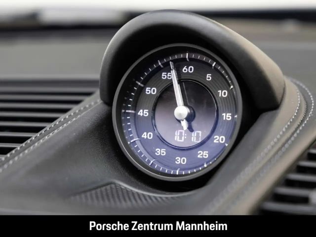 Porsche 992 Cabrio Carrera GTS