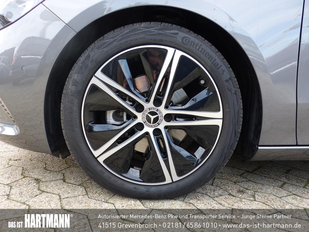 Mercedes-Benz B 180 Progressive Sedan