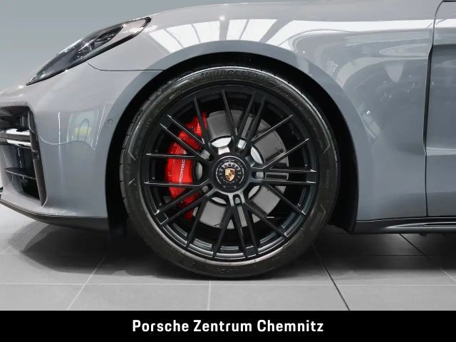 Porsche Panamera 4 GTS