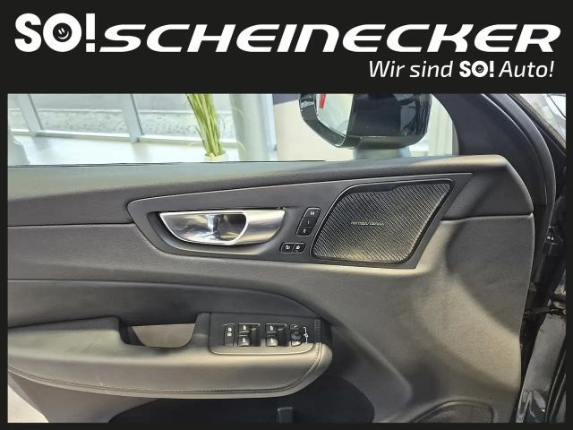 Volvo XC60 AWD Dark Plus T6