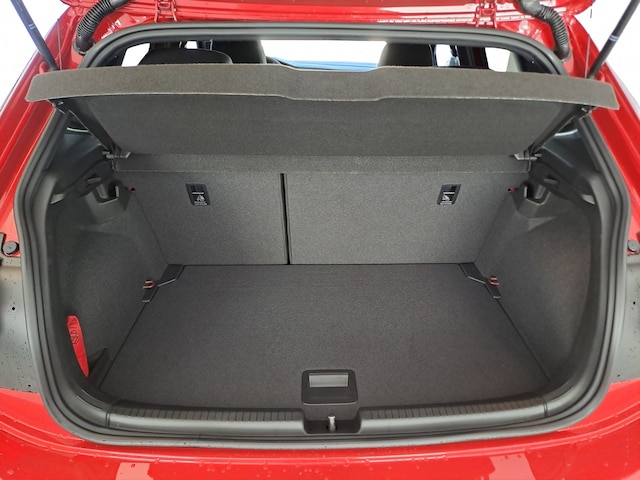 Volkswagen Polo 1.0 TSI DSG R-Line