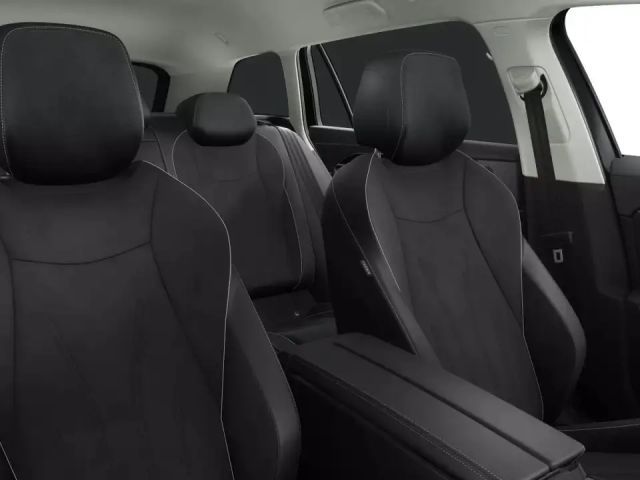 Volkswagen Passat 1.5 eTSI Business Variant