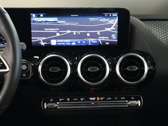 Mercedes-Benz GLA 180 Progressive