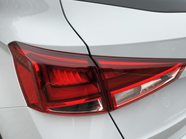 Seat Arona Arona 1.0 TSIFR-LINE LED+NAV+ACC+SHZ+PDC+RFK+AHK