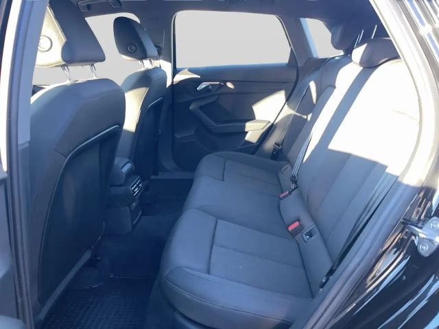 Audi A3 30 TFSI Sedan