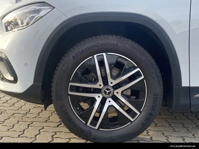 Mercedes-Benz GLA 200 Progressive