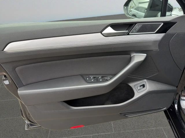Volkswagen Passat 2.0 TDI Business DSG Variant
